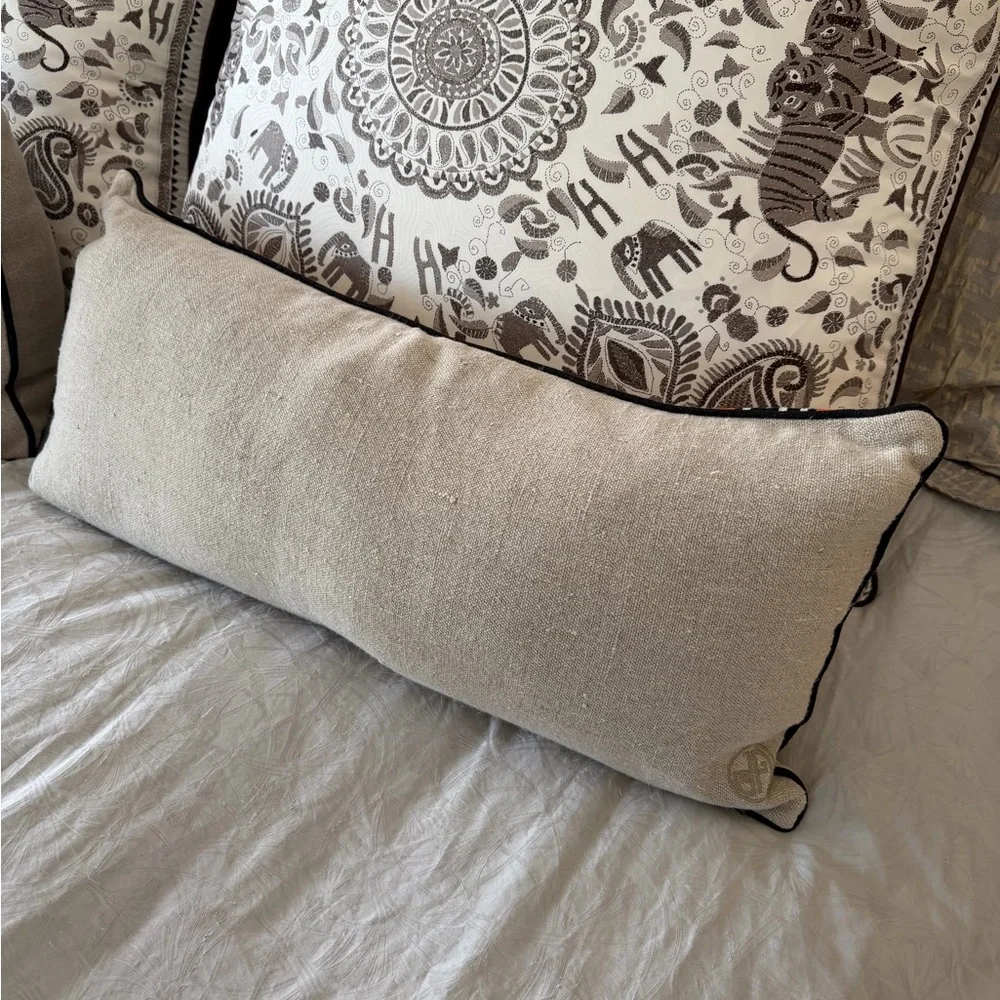 2 Jonathan Adler Palm Springs Decorative Pillow - Beige with Multicolor Trim